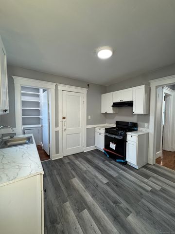 1528 Ella T Grasso Boulevard 2, New Haven, CT 06511