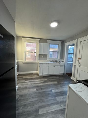 1528 Ella T Grasso Boulevard 2, New Haven, CT 06511