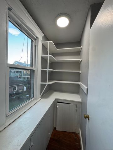 1528 Ella T Grasso Boulevard 2, New Haven, CT 06511