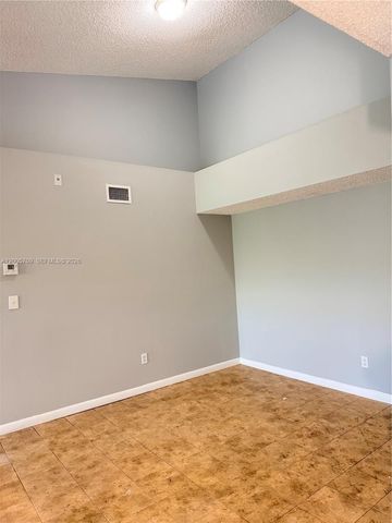 9250 W Atlantic Blvd 936, Coral Springs, FL 33071