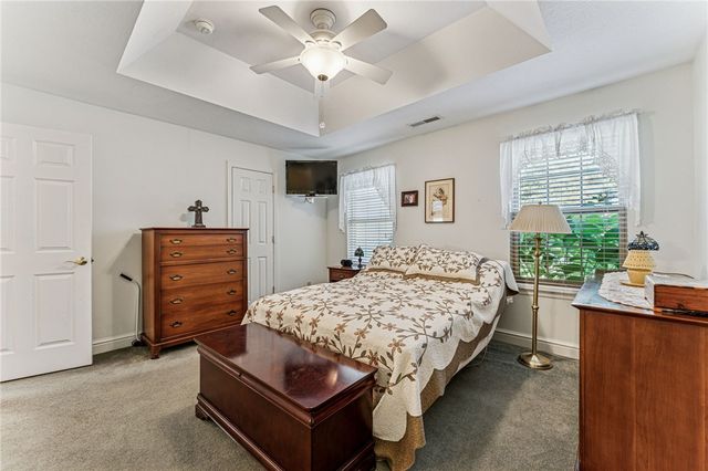 104 Willow Lane, Houston, PA 15342