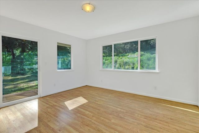 14319 Ballantree Ln, Grass Valley, CA 95949