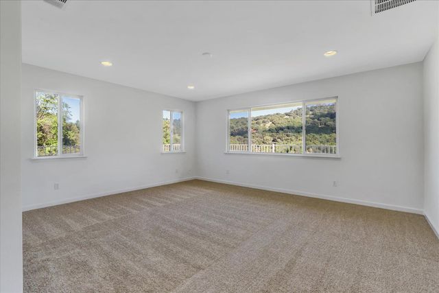 14319 Ballantree Ln, Grass Valley, CA 95949