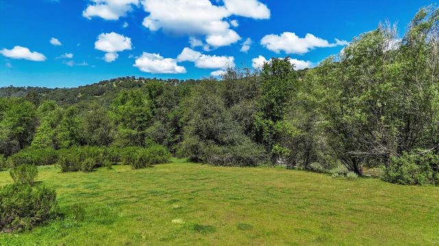 14319 Ballantree Ln, Grass Valley, CA 95949