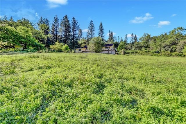 14319 Ballantree Ln, Grass Valley, CA 95949