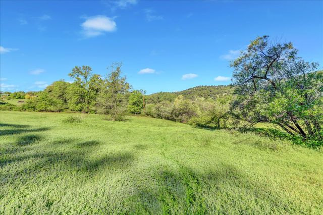 14319 Ballantree Ln, Grass Valley, CA 95949