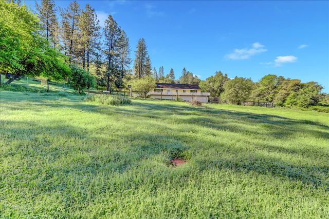 14319 Ballantree Ln, Grass Valley, CA 95949