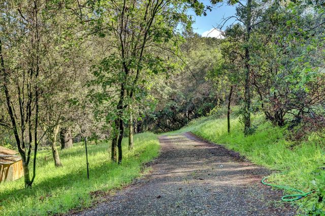 14319 Ballantree Ln, Grass Valley, CA 95949