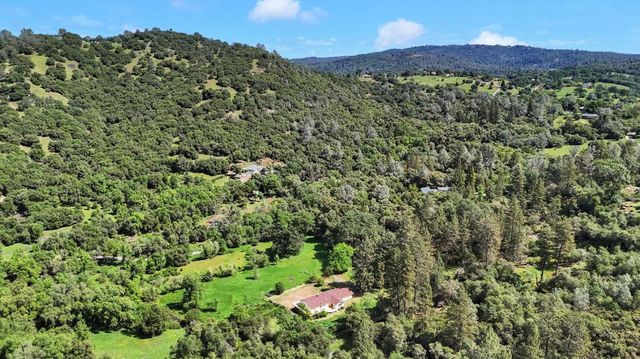 14319 Ballantree Ln, Grass Valley, CA 95949