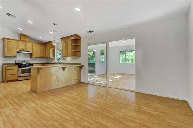 14319 Ballantree Ln, Grass Valley, CA 95949