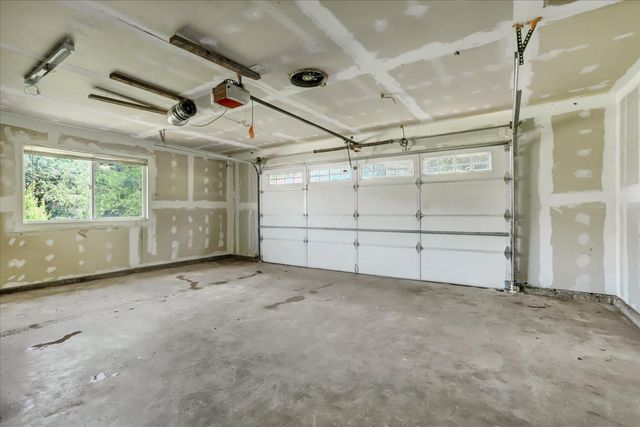 14319 Ballantree Ln, Grass Valley, CA 95949