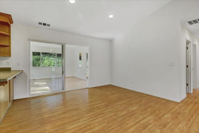 14319 Ballantree Ln, Grass Valley, CA 95949