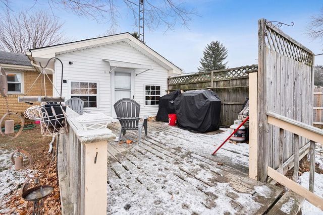 501 S Hardacre Court, New Castle, IN 47362