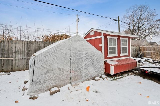 501 S Hardacre Court, New Castle, IN 47362