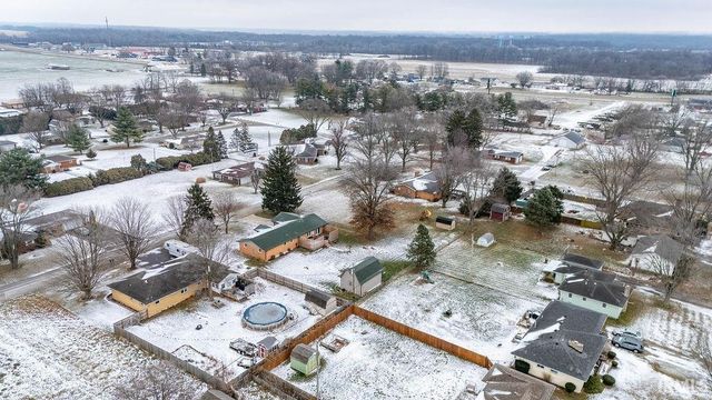 501 S Hardacre Court, New Castle, IN 47362