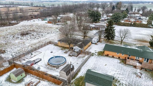 501 S Hardacre Court, New Castle, IN 47362