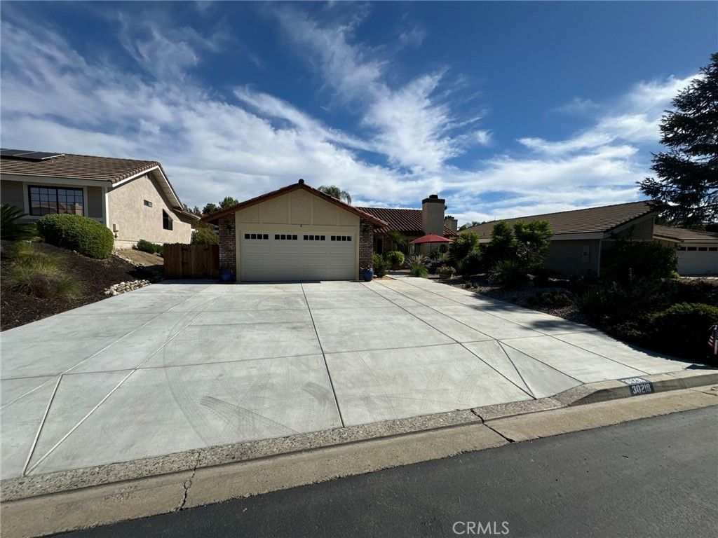 30218 Channel Way, Canyon Lake, CA 92587