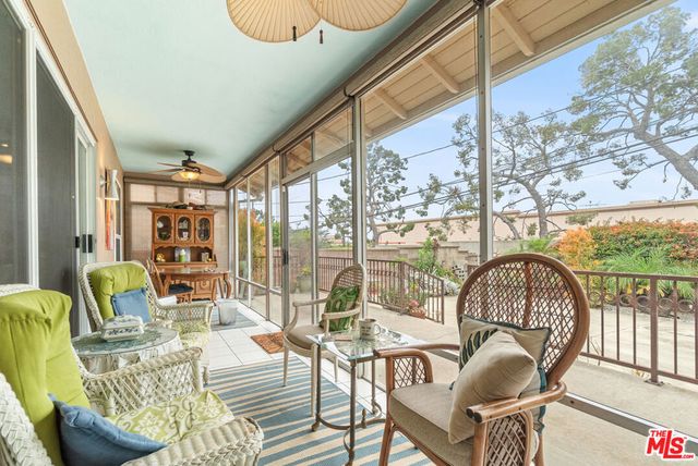 9619 S 11th Avenue, Inglewood, CA 90305