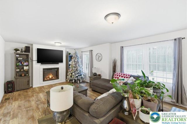 232 Shenandoah Trail, Chestnuthill Twp, PA 18330