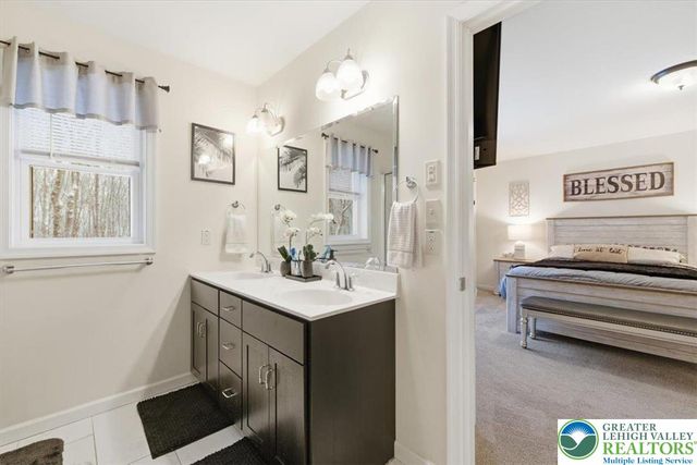 232 Shenandoah Trail, Chestnuthill Twp, PA 18330