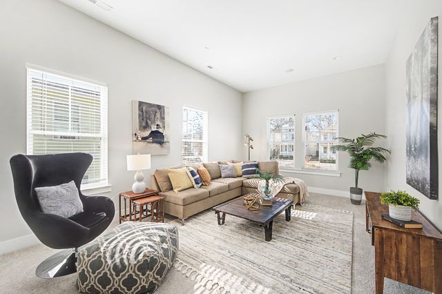 512A Eastboro Dr, Nashville, TN 37209