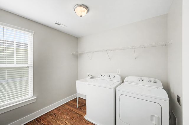 512A Eastboro Dr, Nashville, TN 37209