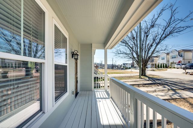 512A Eastboro Dr, Nashville, TN 37209