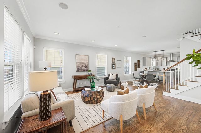 512A Eastboro Dr, Nashville, TN 37209