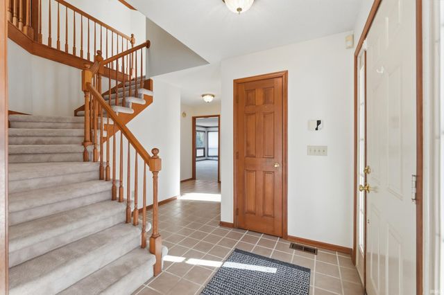 2803 Meadow Stream, Fort Wayne, IN 46825