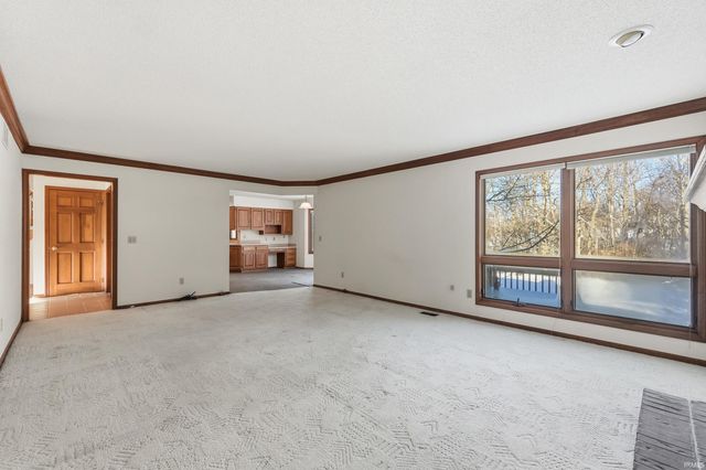 2803 Meadow Stream, Fort Wayne, IN 46825