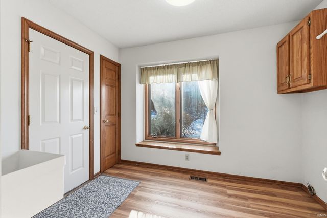 2803 Meadow Stream, Fort Wayne, IN 46825