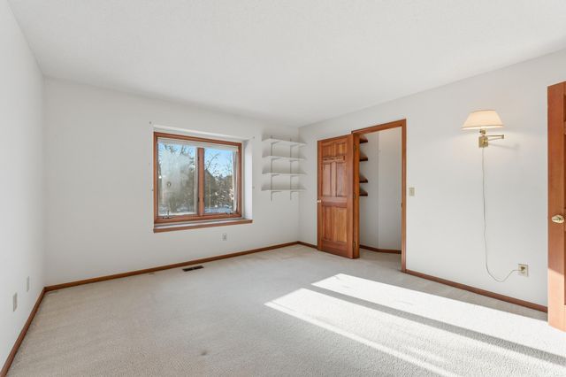 2803 Meadow Stream, Fort Wayne, IN 46825