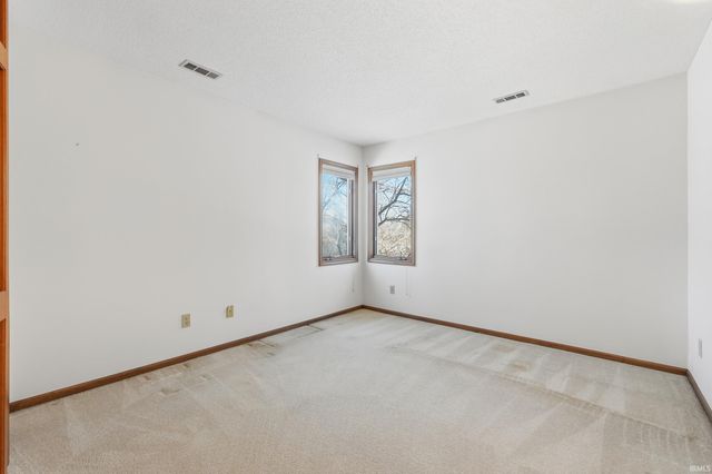 2803 Meadow Stream, Fort Wayne, IN 46825