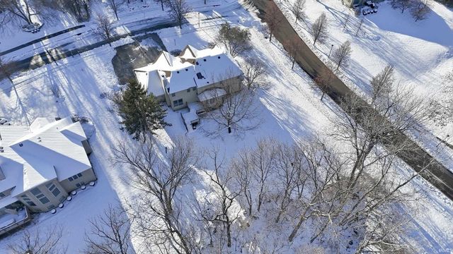 2803 Meadow Stream, Fort Wayne, IN 46825