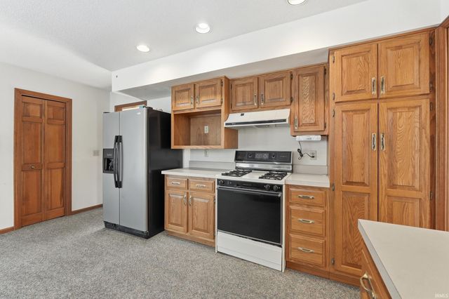 2803 Meadow Stream, Fort Wayne, IN 46825