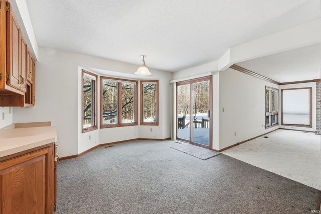 2803 Meadow Stream, Fort Wayne, IN 46825