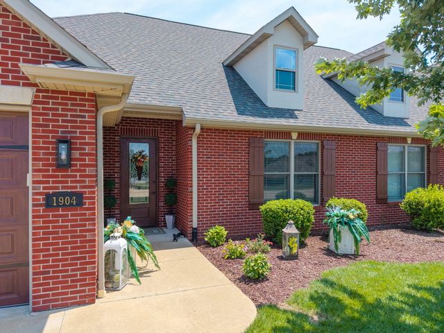 1904 TALCO DR, Columbia, MO 65201