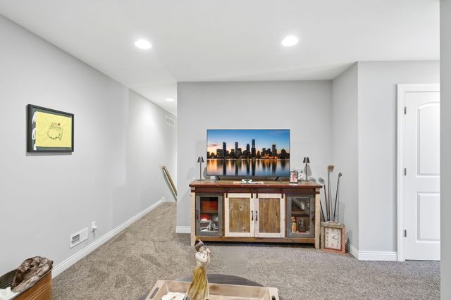 1904 TALCO DR, Columbia, MO 65201