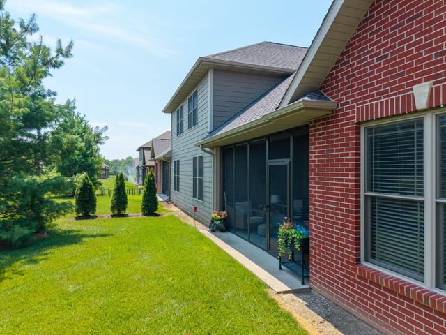 1904 TALCO DR, Columbia, MO 65201
