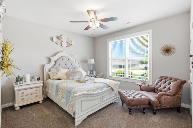 1904 TALCO DR, Columbia, MO 65201