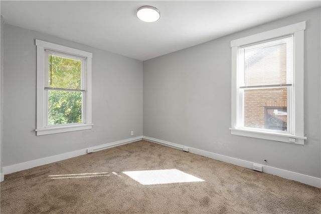 243 Castle Shannon Blvd 243, Mt Lebanon, PA 15228