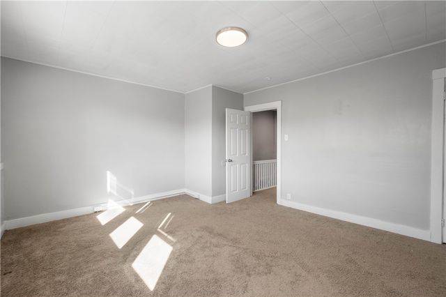 243 Castle Shannon Blvd 243, Mt Lebanon, PA 15228