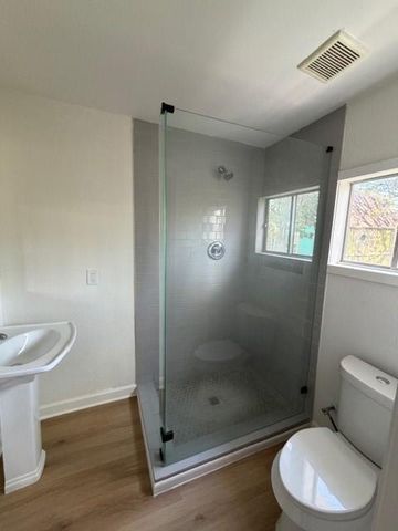 326 E 1st Street, Deer Park, TX 77536