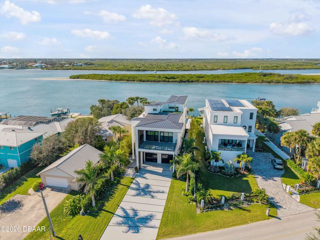 1194 N Peninsula Avenue, New Smyrna Beach, FL 32169