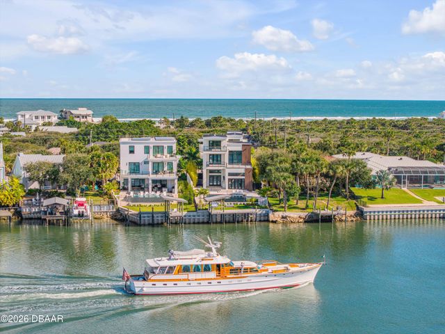 1194 N Peninsula Avenue, New Smyrna Beach, FL 32169