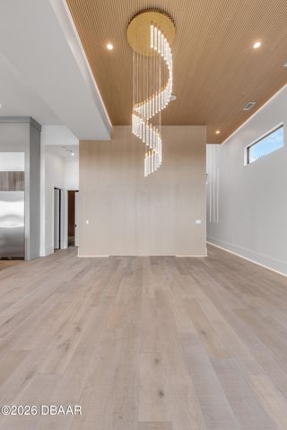 1194 N Peninsula Avenue, New Smyrna Beach, FL 32169