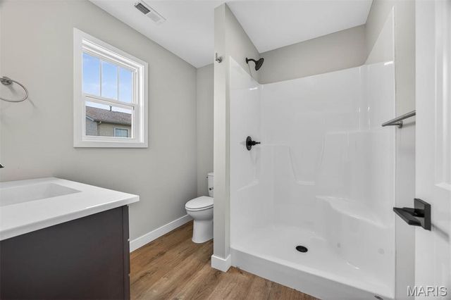 40 Auburn Court B, Highland, IL 62249