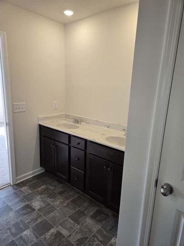 12 Briarwood W Drive, Dawsonville, GA 30534