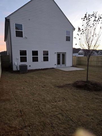 12 Briarwood W Drive, Dawsonville, GA 30534