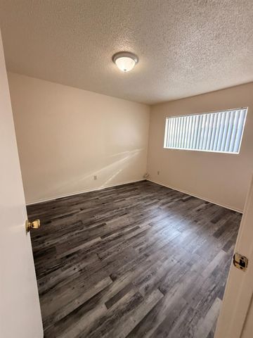 201 E Walnut Avenue, Coalinga, CA 93210